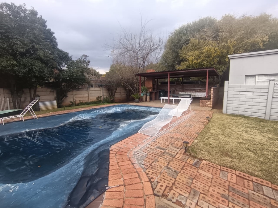 4 Bedroom Property for Sale in Hadison Park Northern Cape